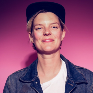 Speaker - Laura Kampf