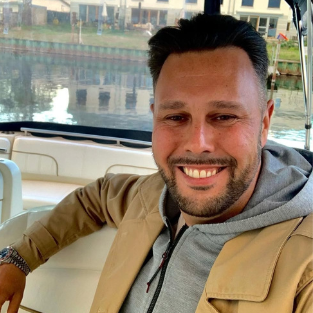 Speaker - Armenius Lange